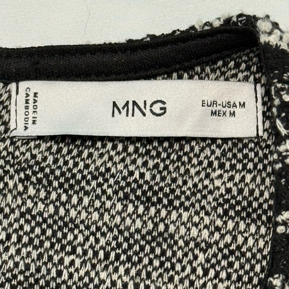 MANGO
Women's Pocket Detail Short Tweed Jumpsuit Size Medium - Picture 15 of 15